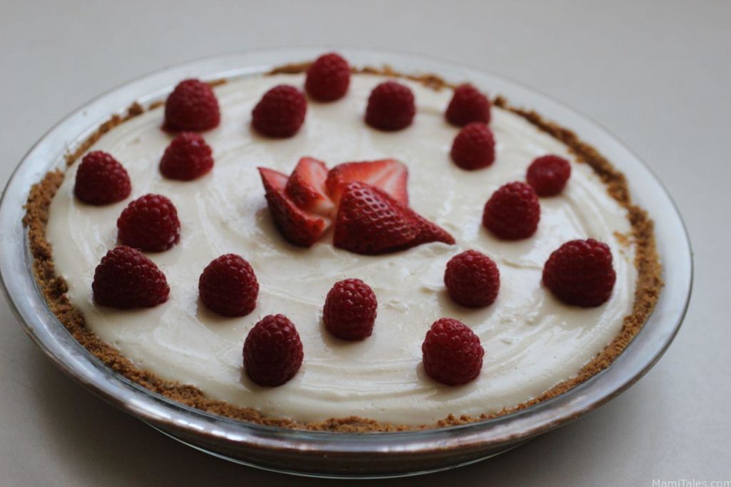 greek yogurt fruit pie