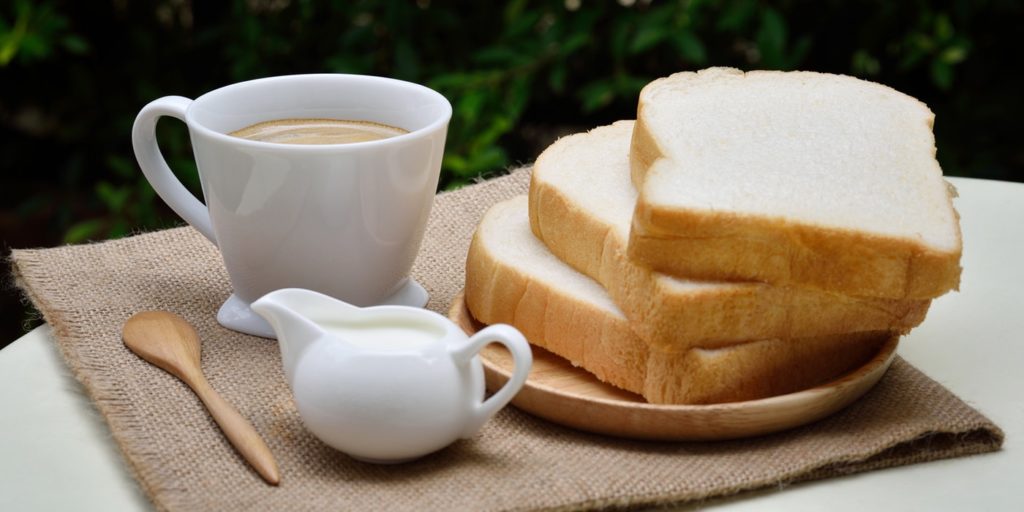 some bread with tea