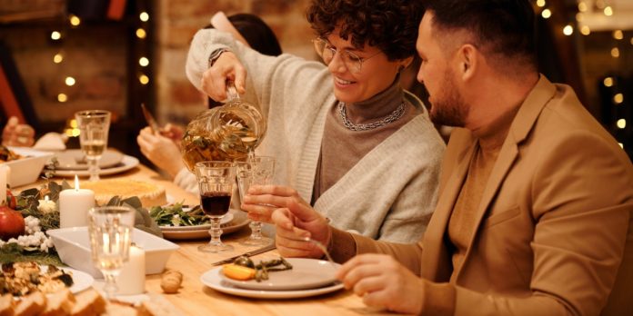 couple eating